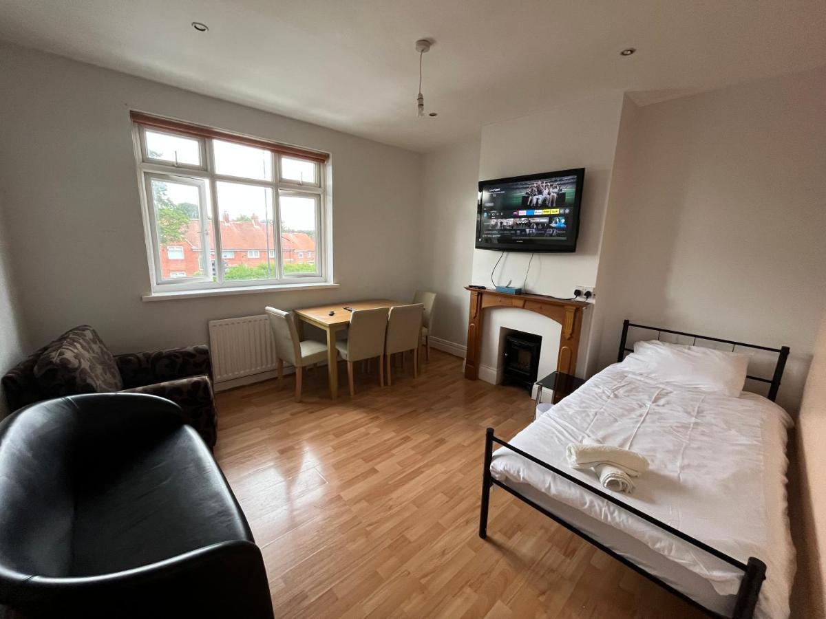 2 Bedroom Apartment, 5 Minutes From City Centre Newcastle upon Tyne Dış mekan fotoğraf